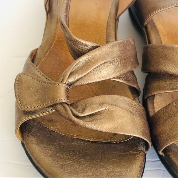 CLARKS Artisan Saylie Moon Walking Hiking … - Picture 5 of 9